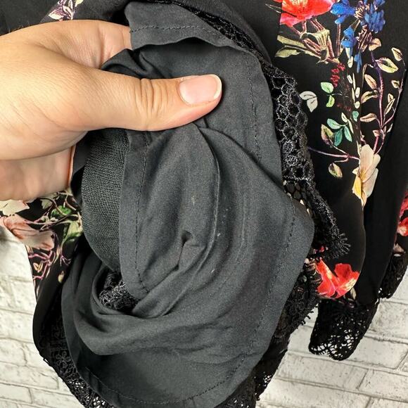 Nicholas Romper Cecile Floral Silk Crochet Lace Bell Sleeve Black White Red 6 - Picture 11 of 14